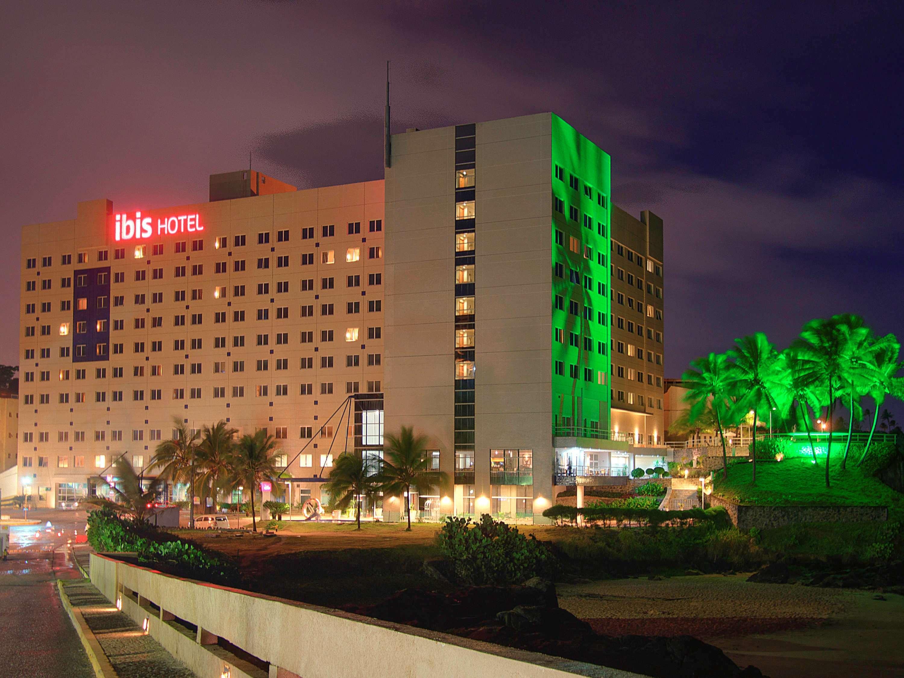 Ibis Salvador Rio Vermelho Exterior foto